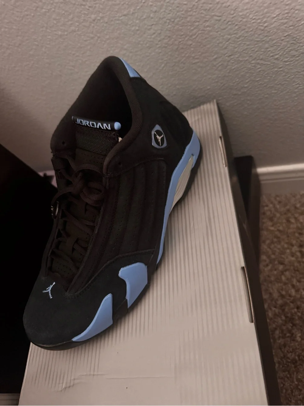 Jordan Men's Black and Light Blue Low-Top Sneakers